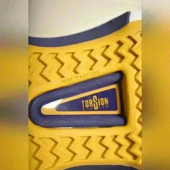 OG 2006  ADIDAS Kobe Crazy 1 Lakers Yellow Purple Basketball Shoes 10US 467309 - Picture 6 of 11